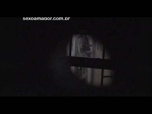 ❤️ Blondie és gravada en secret per un voyeur del barri amagat darrere de maons buits ❌ Fota al ca.vanalize.ru ❌❤
